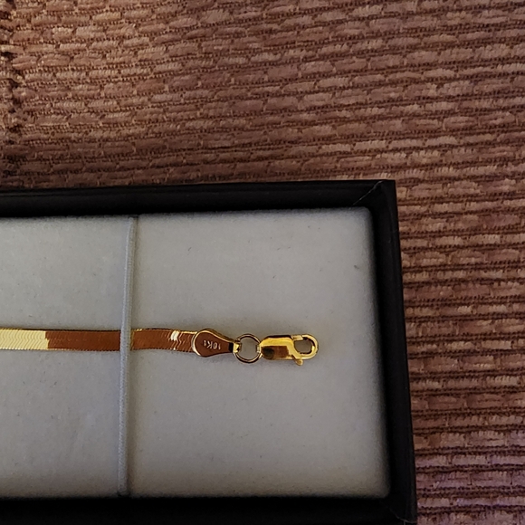Solid 10k Gold Bracelet - Picture 10 of 15